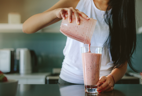 making-smoothie.jpg